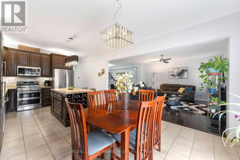20 Warman Street — photo 13 of 40