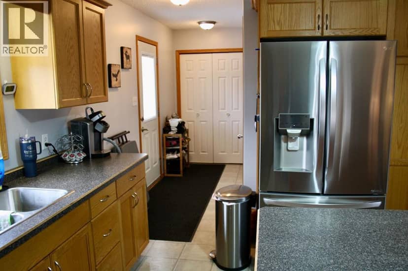 103 2nd Avenue W — photo 12 of 40
