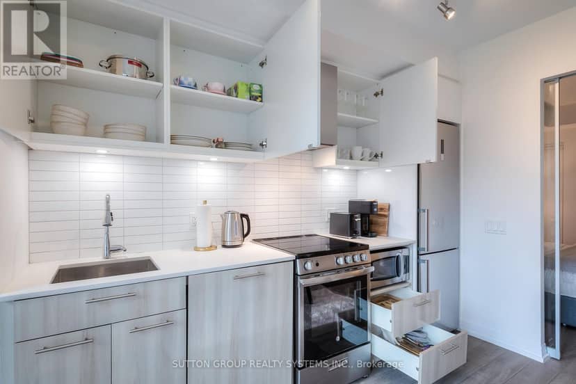 731 - 251 Jarvis Street — photo 12 of 37