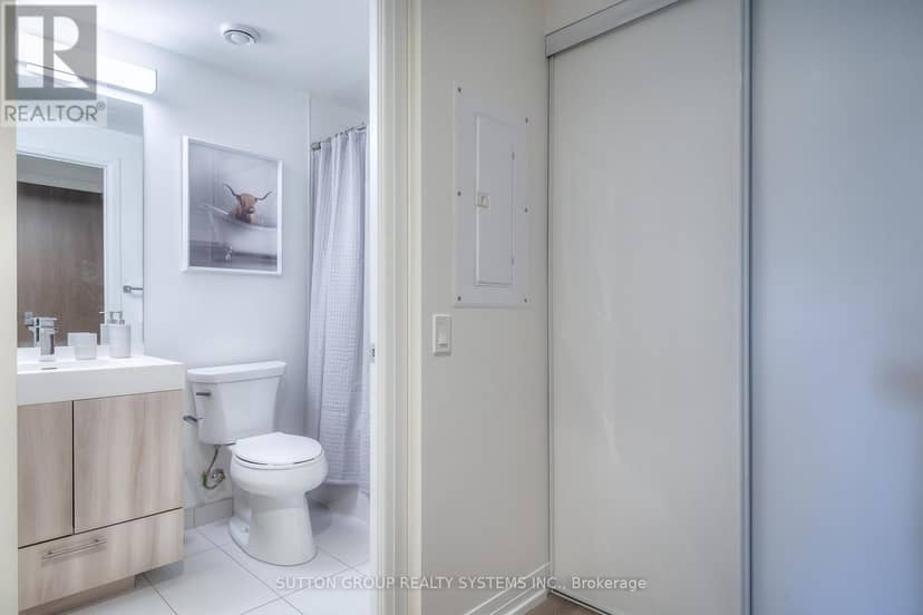 731 - 251 Jarvis Street — photo 23 of 37