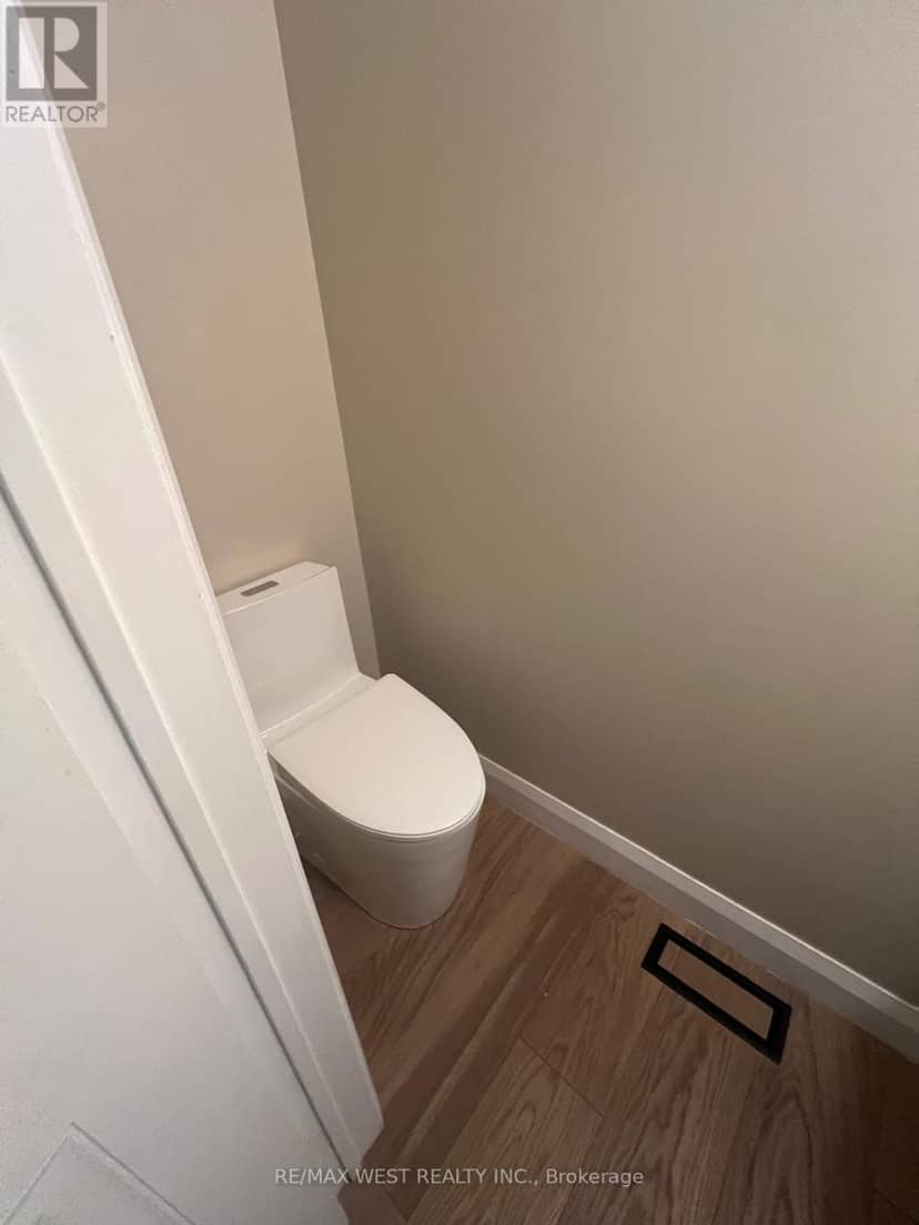 51 Moorcrest Drive — photo 13 of 34