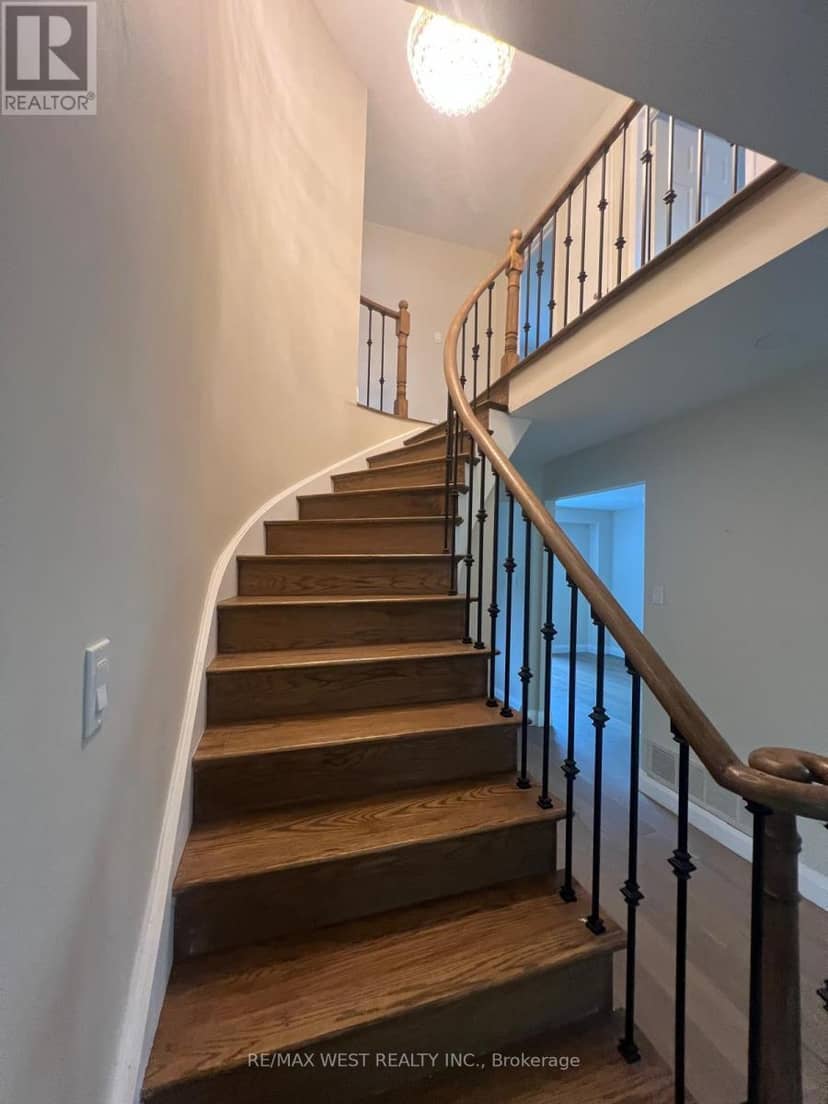 51 Moorcrest Drive — photo 15 of 34