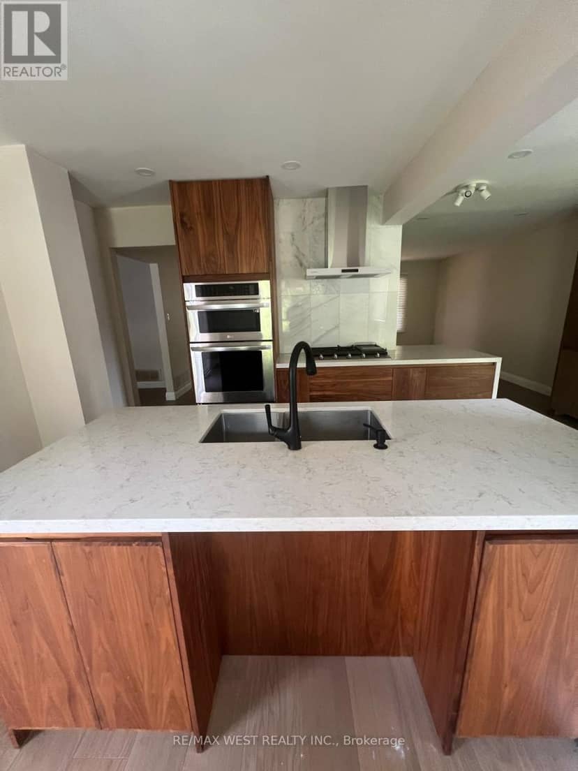 51 Moorcrest Drive — photo 6 of 34
