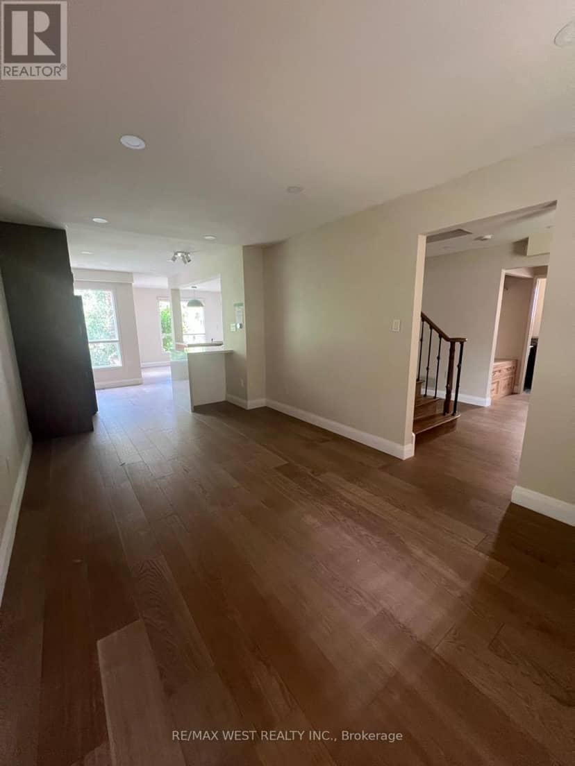 51 Moorcrest Drive — photo 4 of 34