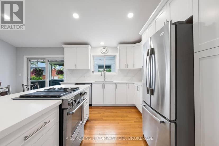 12312 Lakeshore Road — photo 15 of 40