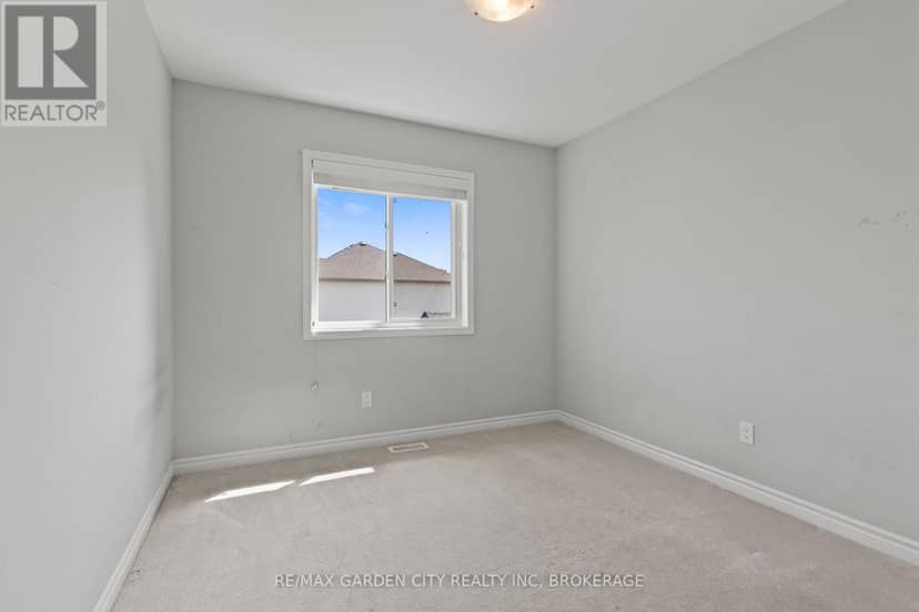 8 - 182 Broadway Lane — photo 19 of 31