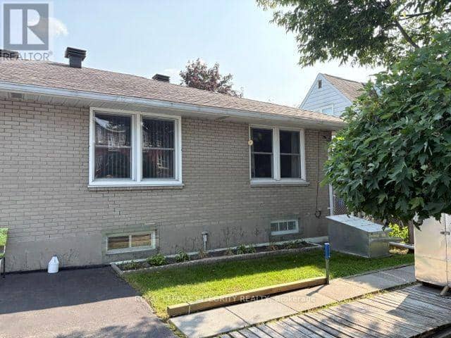 393 Spartan Avenue W — photo 12 of 14