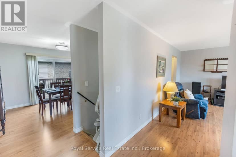 10 Jane's Court — photo 14 of 40