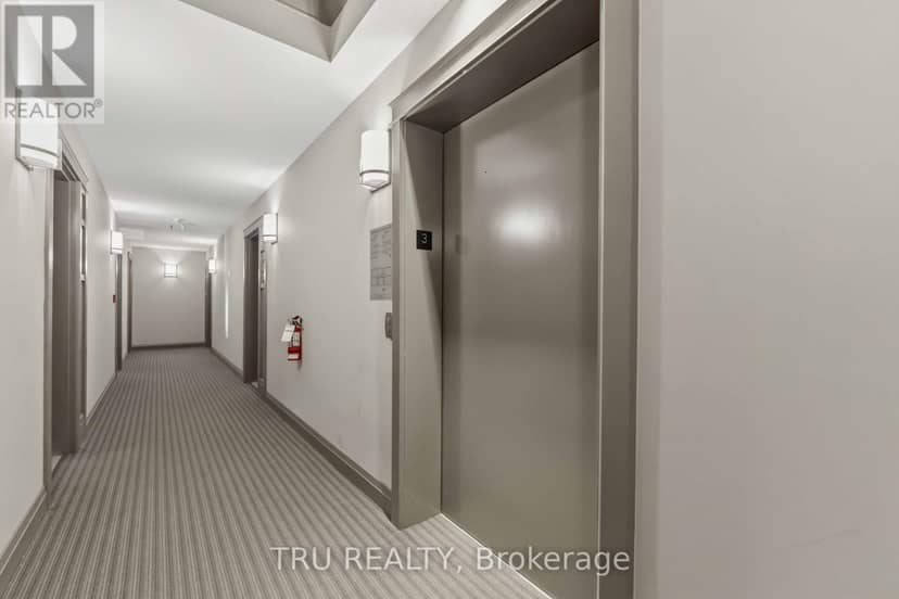 301 - 755 Beauparc Private — photo 3 of 40