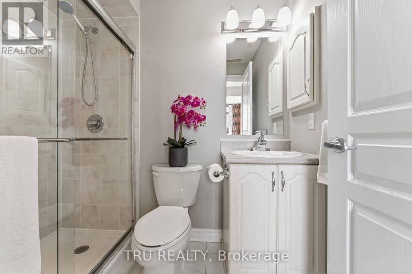 301 - 755 Beauparc Private — photo 33 of 40