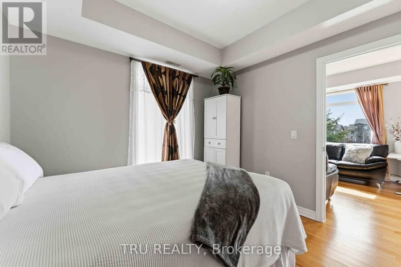 301 - 755 Beauparc Private — photo 35 of 40
