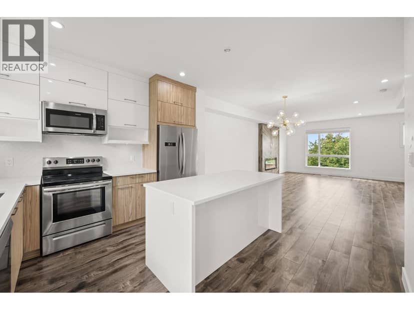 102 3423 ROXTON AVENUE, Coquitlam