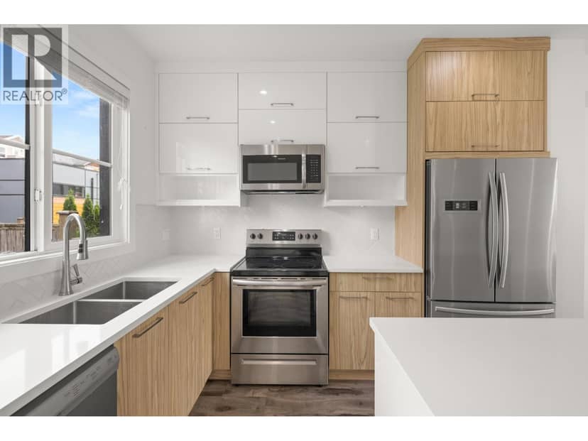 102 3423 ROXTON AVENUE, Coquitlam, photo 2