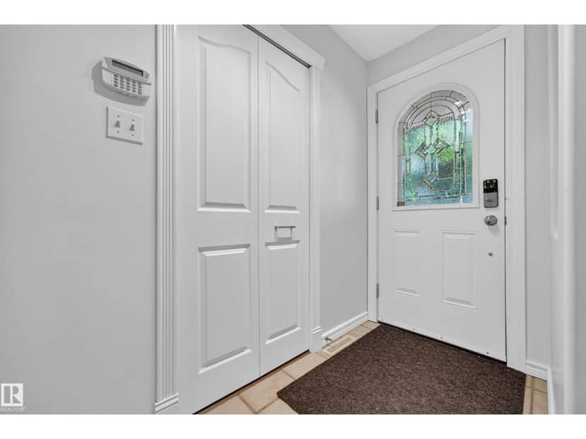 14804 95 AV NW — photo 9 of 40