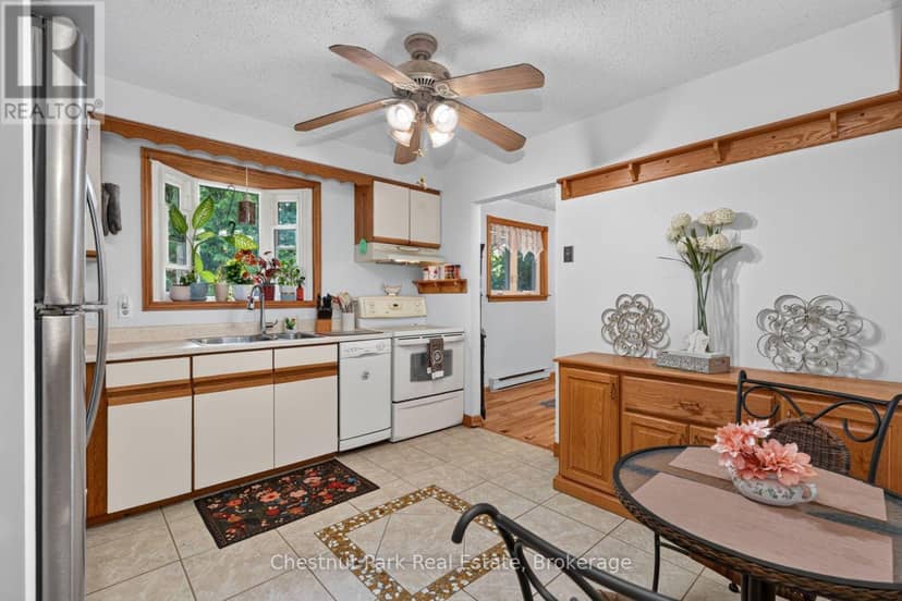 80 Hubbel Crescent — photo 13 of 40