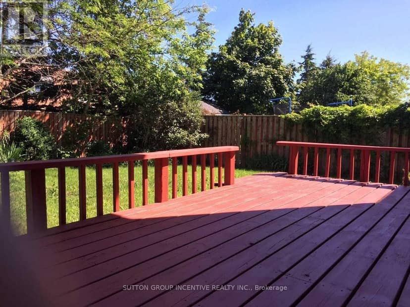 18 Merganser Court — photo 2 of 8