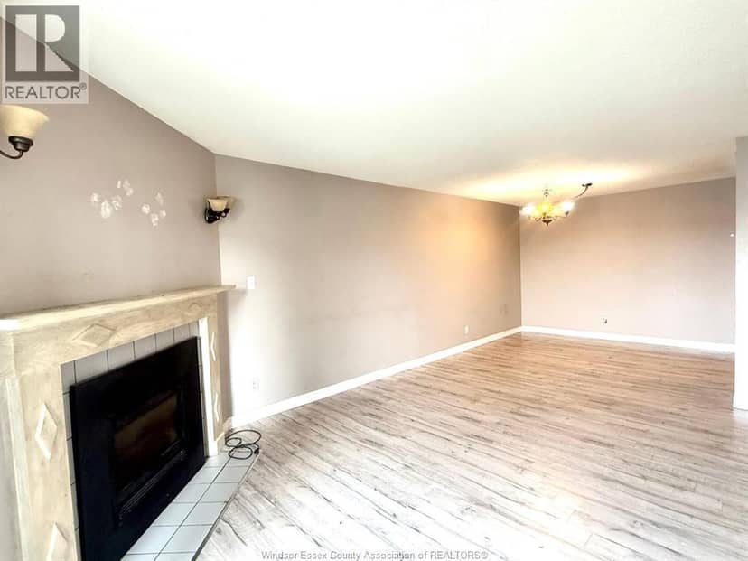 739 DEVERON CRESCENT Unit# 210 — photo 8 of 15