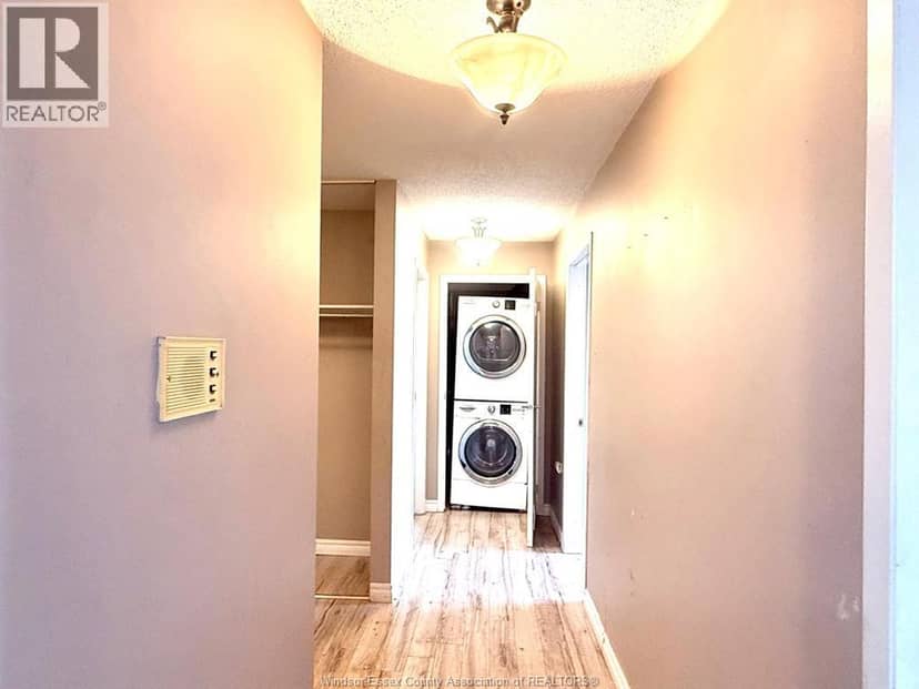 739 DEVERON CRESCENT Unit# 210 — photo 12 of 15