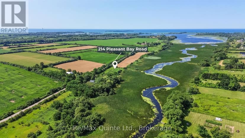 214 Pleasant Bay Road, Prince Edward County, photo 5