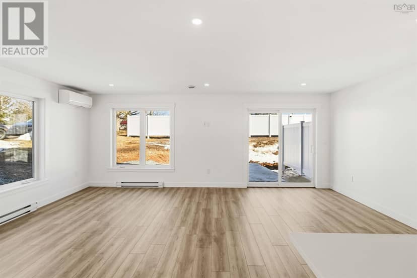 12 Nottingham Lane — photo 5 of 18