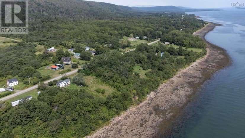1234 Granville Road, Victoria Beach, photo 3