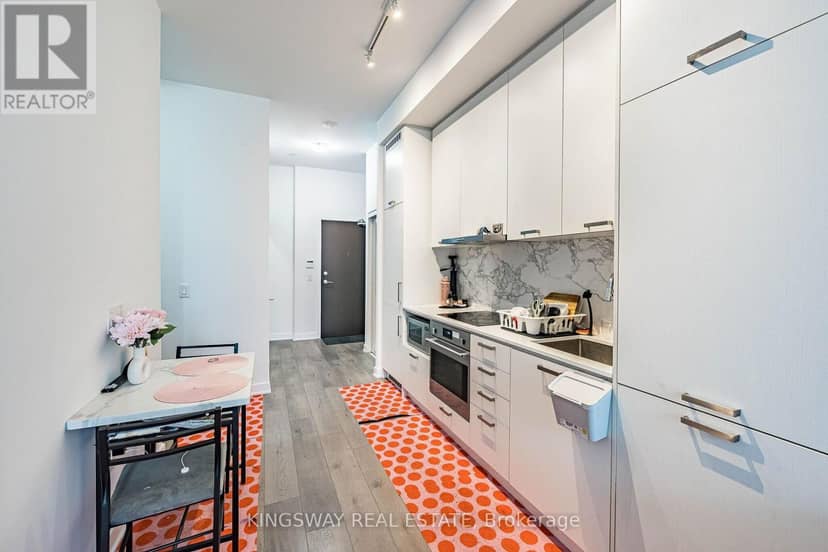 203 - 38 Honeycrisp Crescent — photo 12 of 26