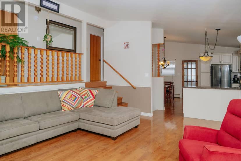 58 Byrd Avenue — photo 12 of 40