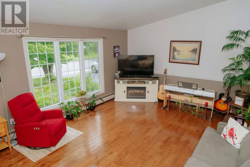 58 Byrd Avenue — photo 16 of 40