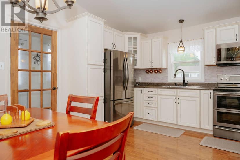 58 Byrd Avenue — photo 6 of 40