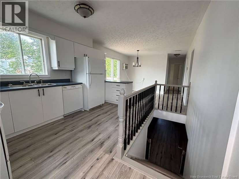 716 Rue MGR Lanteigne — photo 13 of 37