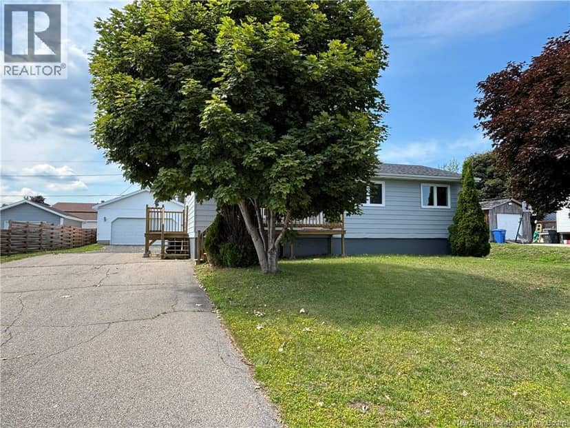 716 Rue MGR Lanteigne, Petit-Rocher, photo 2