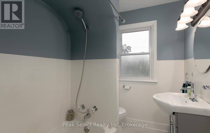349 Edward Street — photo 15 of 34