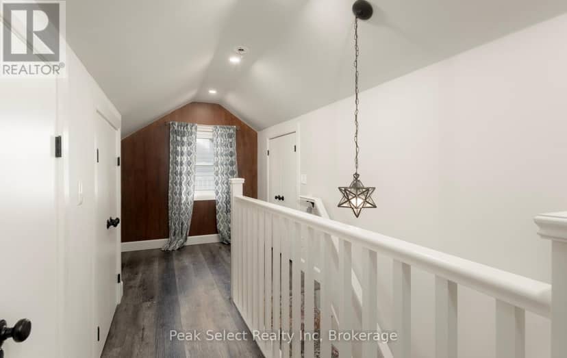 349 Edward Street — photo 17 of 34