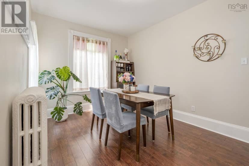 453 Pleasant Street — photo 14 of 40