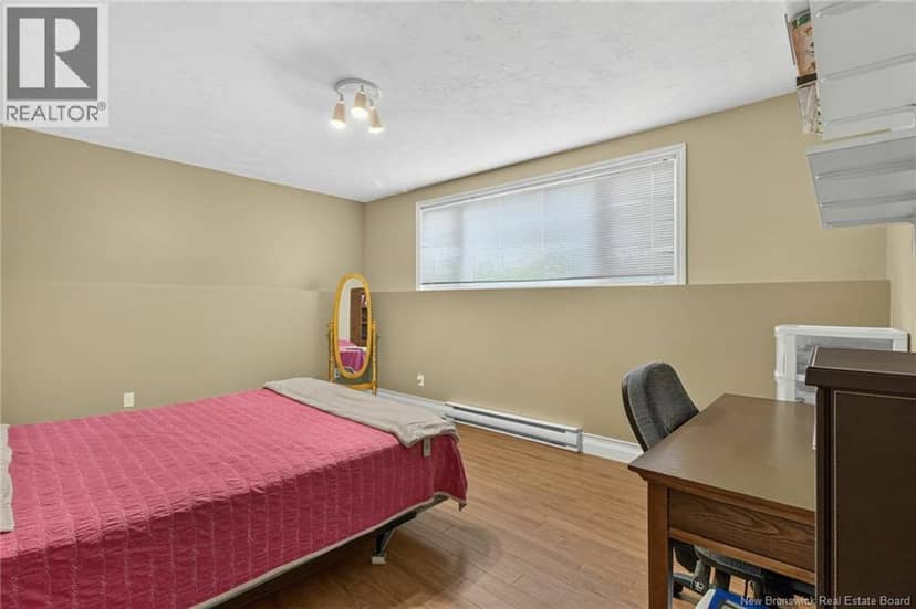 91 Old Oak Crescent — photo 18 of 21