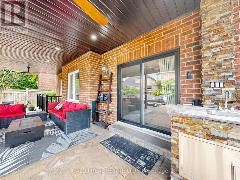 111 Pondmede Crescent — photo 40 of 40