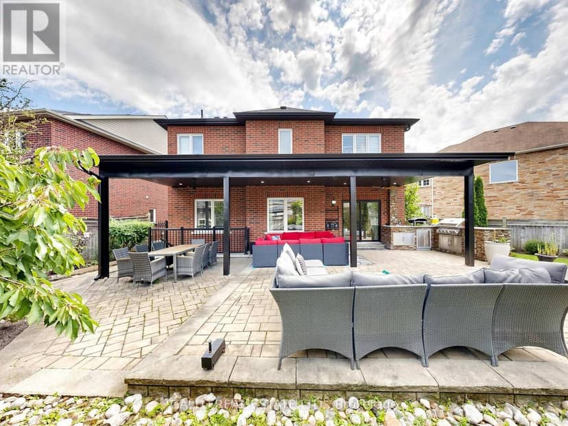 111 Pondmede Crescent — photo 38 of 40