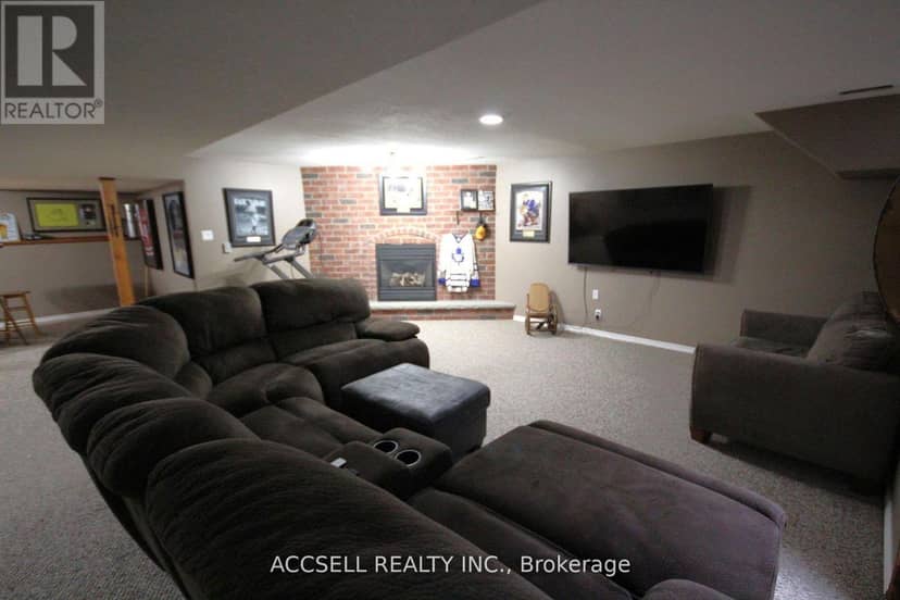 635 Highview Drive — photo 16 of 22