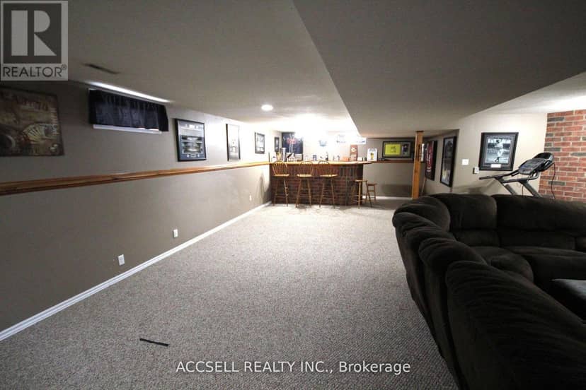 635 Highview Drive — photo 17 of 22