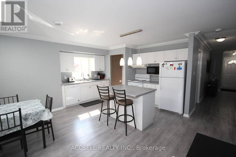 635 Highview Drive — photo 6 of 22