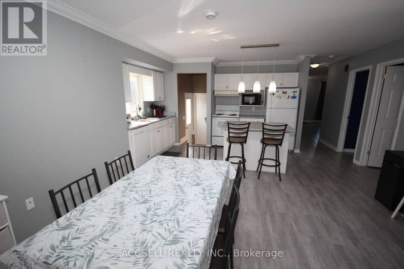 635 Highview Drive — photo 9 of 22