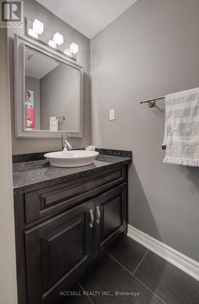 600 Highvalley Road — photo 11 of 33