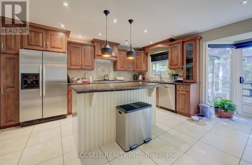 600 Highvalley Road — photo 3 of 33