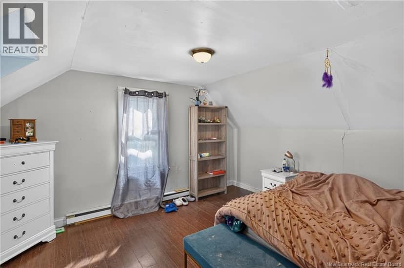 4 Windsor Street — photo 11 of 18
