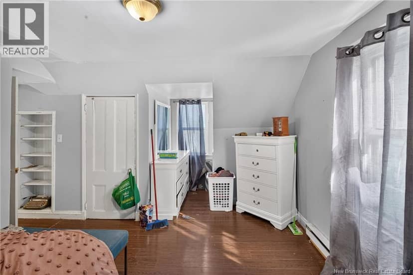 4 Windsor Street — photo 12 of 18