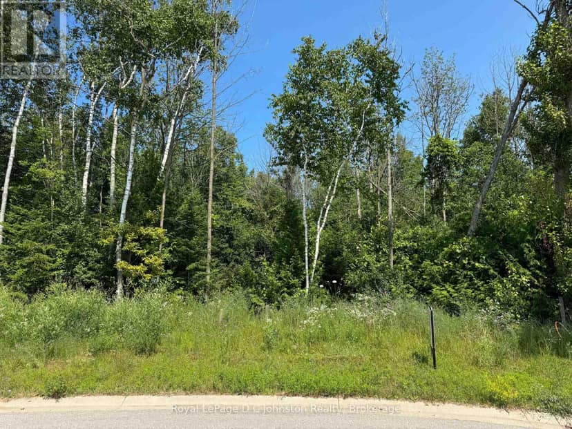 13 Lakeside Woods Crescent — photo 7 of 10