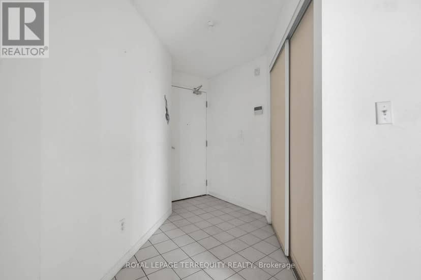602 - 400 McLevin Avenue — photo 4 of 36