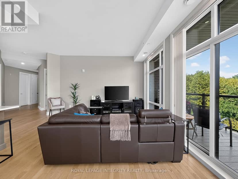 303 - 100 Cortile Private — photo 17 of 40