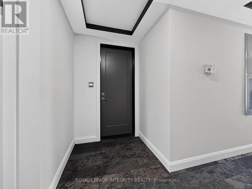 303 - 100 Cortile Private — photo 6 of 40