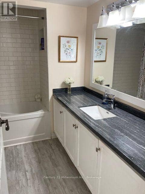 131 - 55 Trott Boulevard — photo 12 of 28